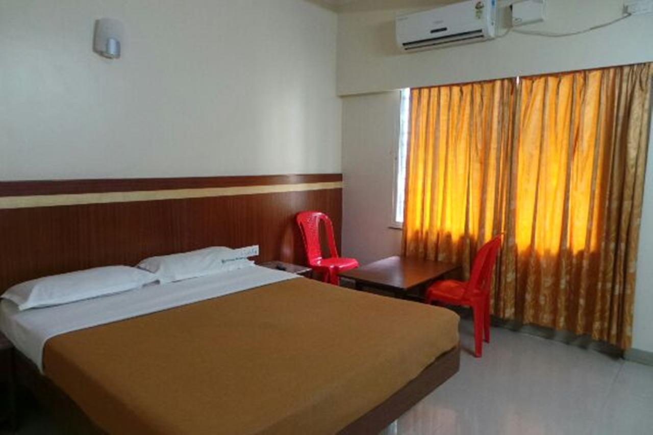 Mlc Gateway Deluxe Inn Bangalore Exterior photo